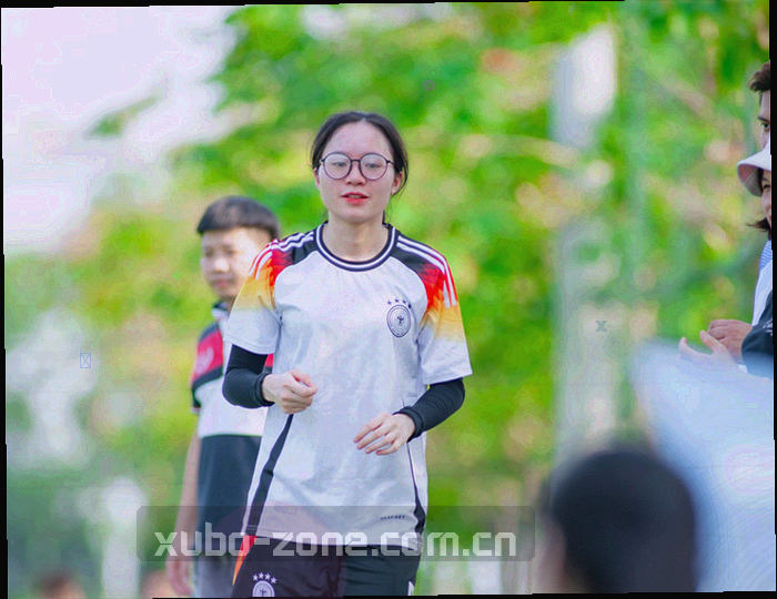 核对清单与勾选标记的抽象图形，编号以色块代替
